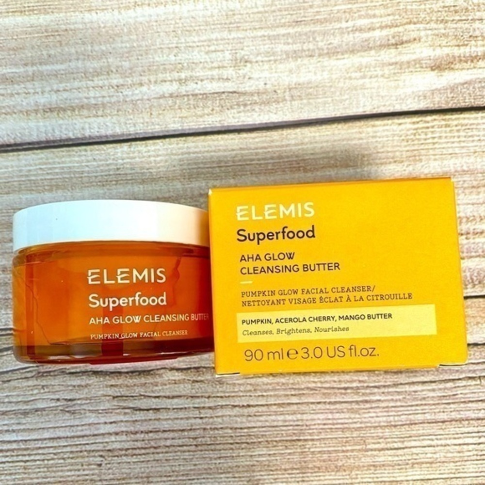 ELEMIS Superfood AHA Glow Cleansing Butter